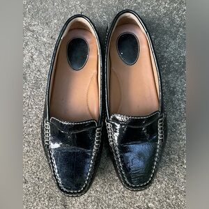 Clarks Womens Patent Loafers Size 8M